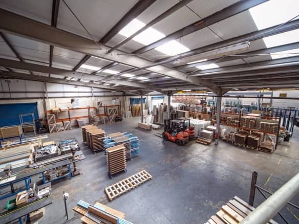 Unit 4 Roundwood Industrial Estate, Warehouse to rent, Osset, Dewsbury, Wakefield