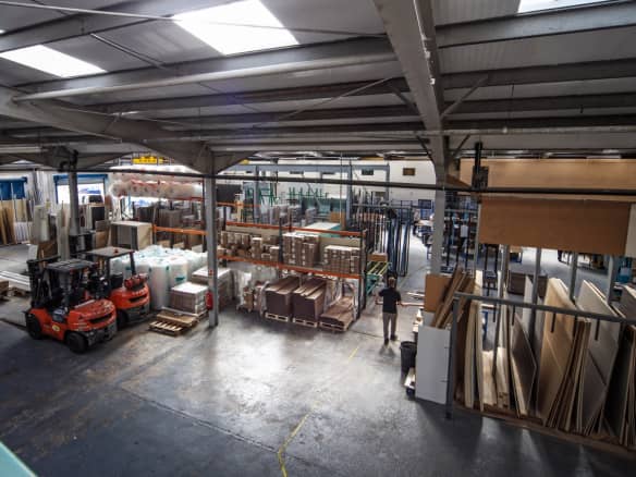 Unit 4 Roundwood Industrial Estate, Warehouse to rent, Osset, Dewsbury, Wakefield