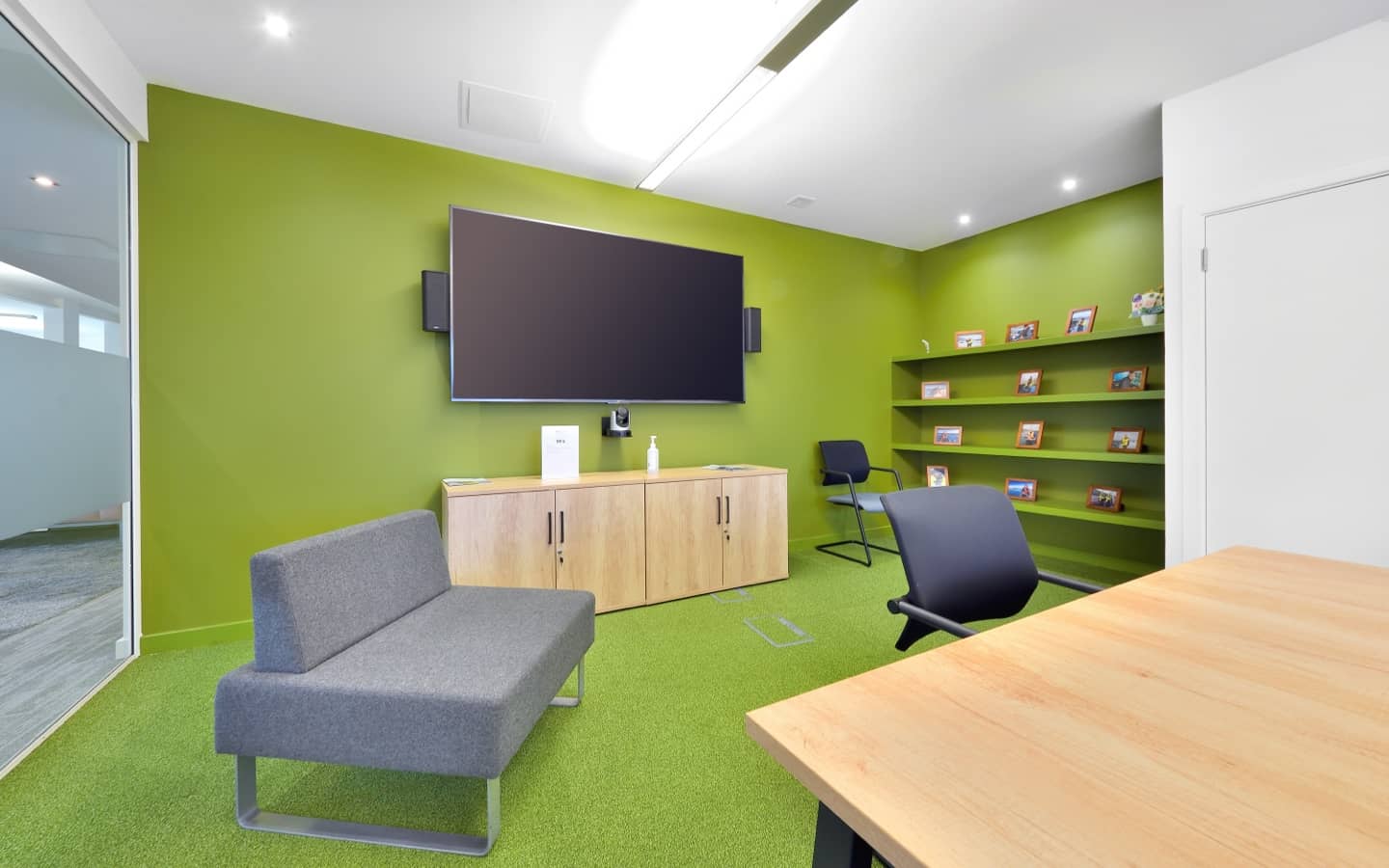 21 Calton Road, Venue Studios, Edinburgh, Office Space to Rent