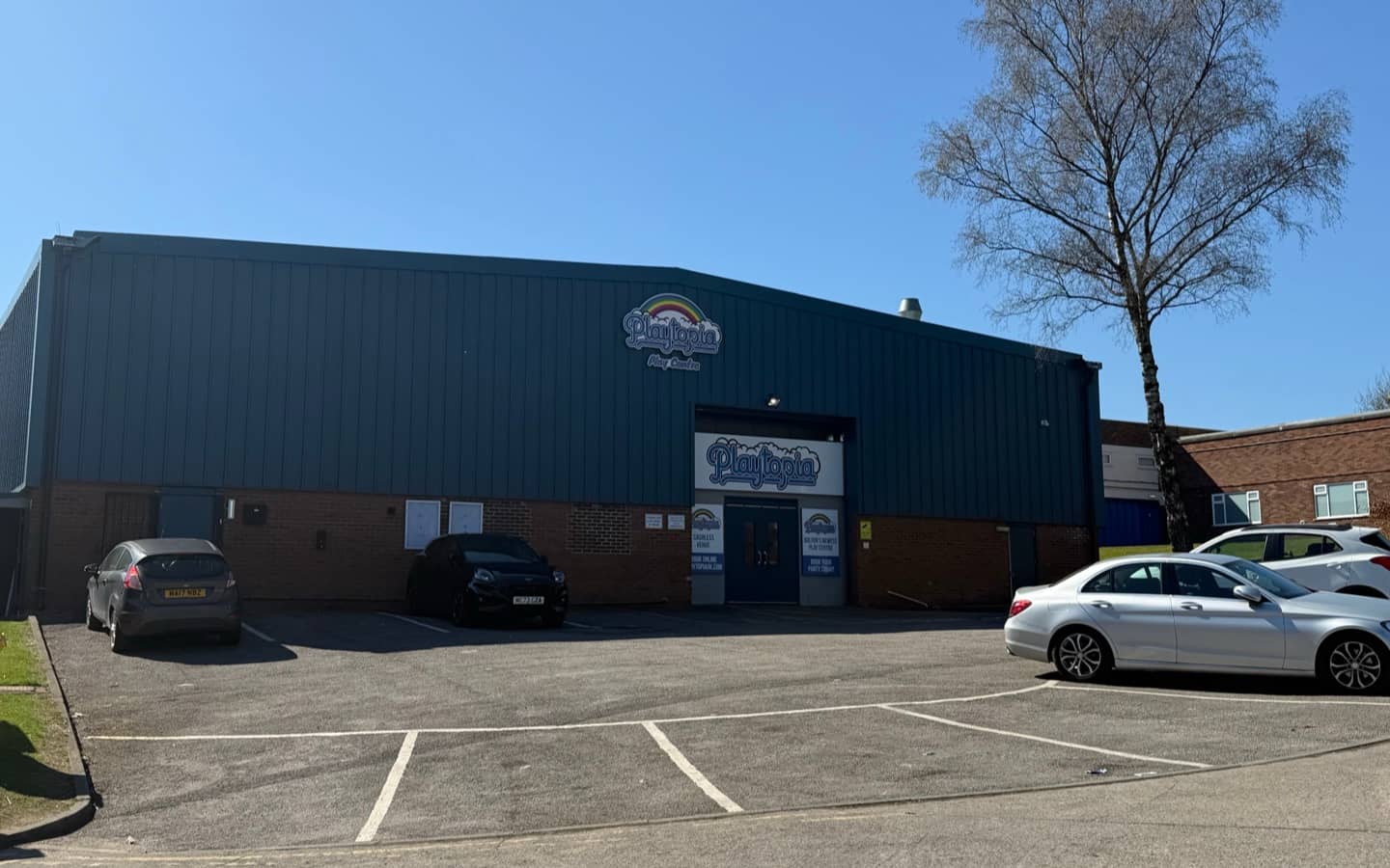 Unit 4 Boundary Industrial Estate Bolton warehouse to rent