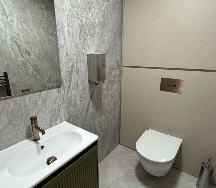 49 Queen Square Bristol, Offices, office space to let, office space to rent