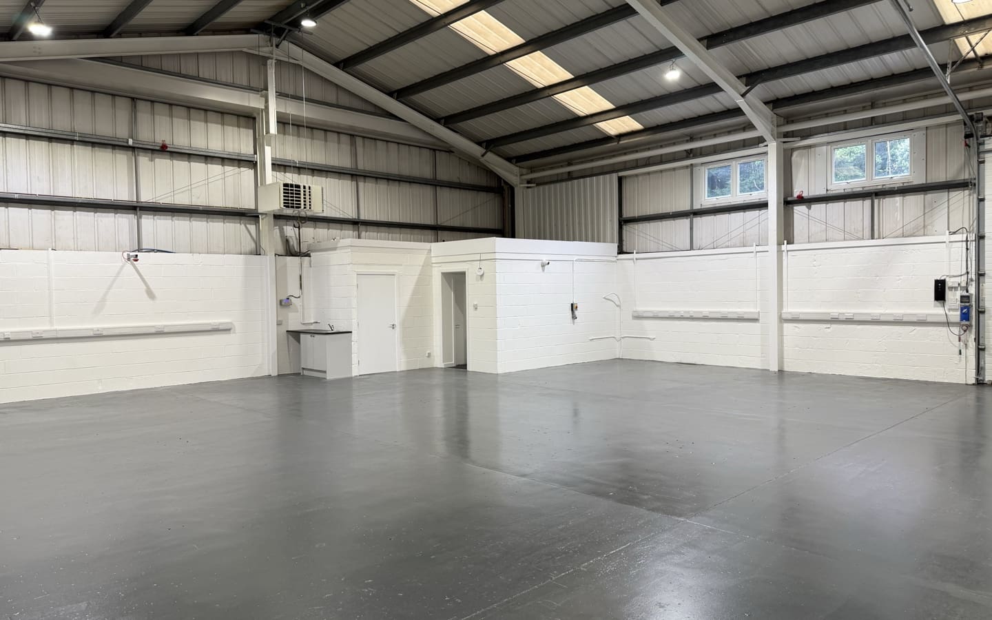 Unit 4 Riverside Bolton warehouse to rent_10 Unit 4 Riverside Bolton warehouse to rent