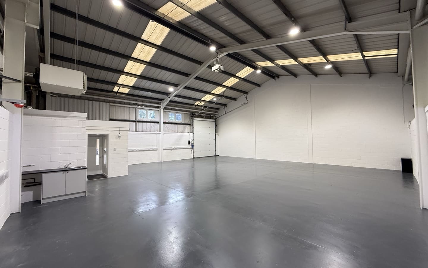 Unit 4 Riverside Bolton warehouse to rent_15 Unit 4 Riverside Bolton warehouse to rent