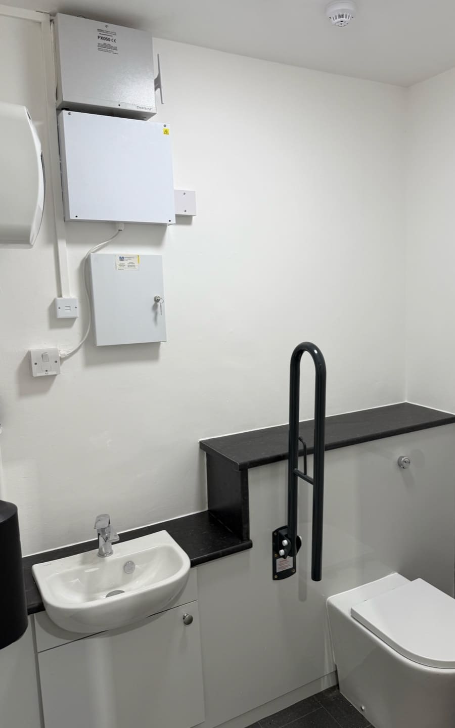 Unit 4 Riverside Bolton warehouse to rent_20 Unit 4 Riverside Bolton warehouse to rent