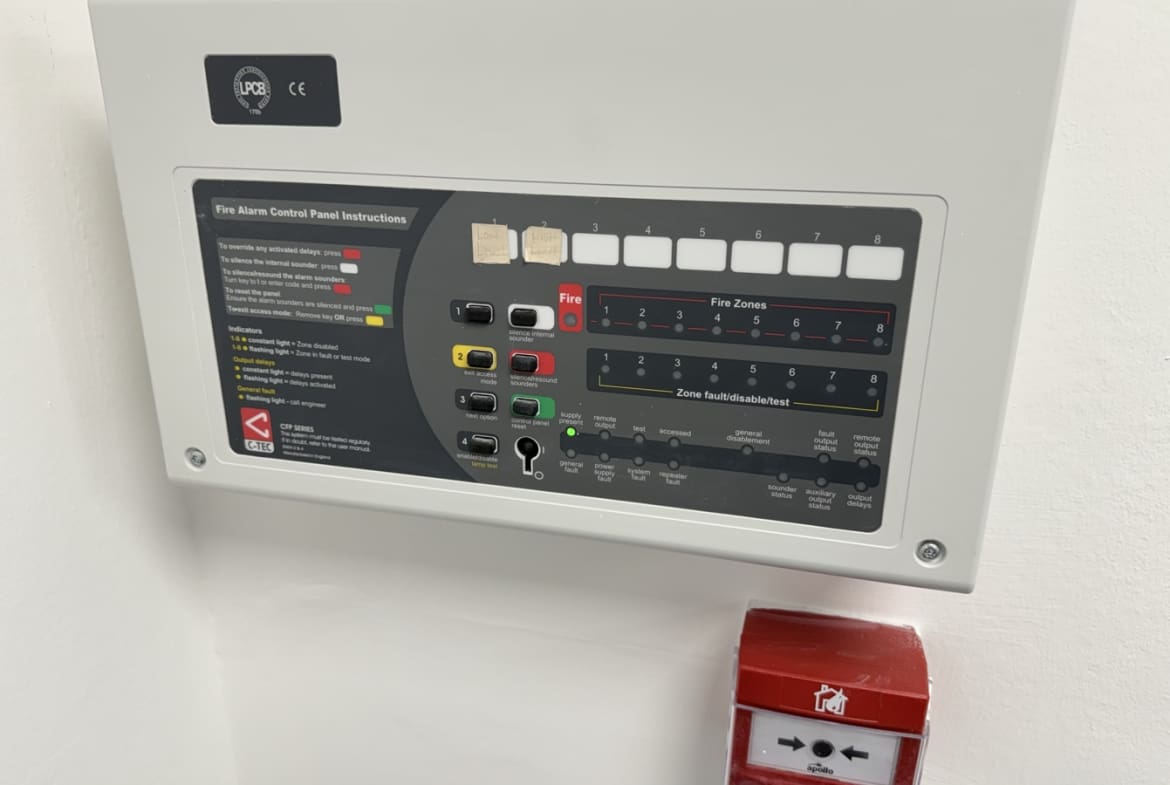 Unit 4 Riverside Bolton warehouse to rent