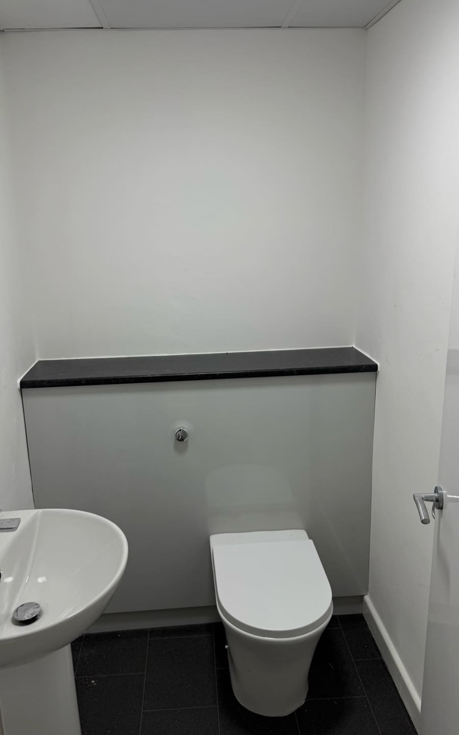 Unit 4 Riverside Bolton warehouse to rent_28 Unit 4 Riverside Bolton warehouse to rent