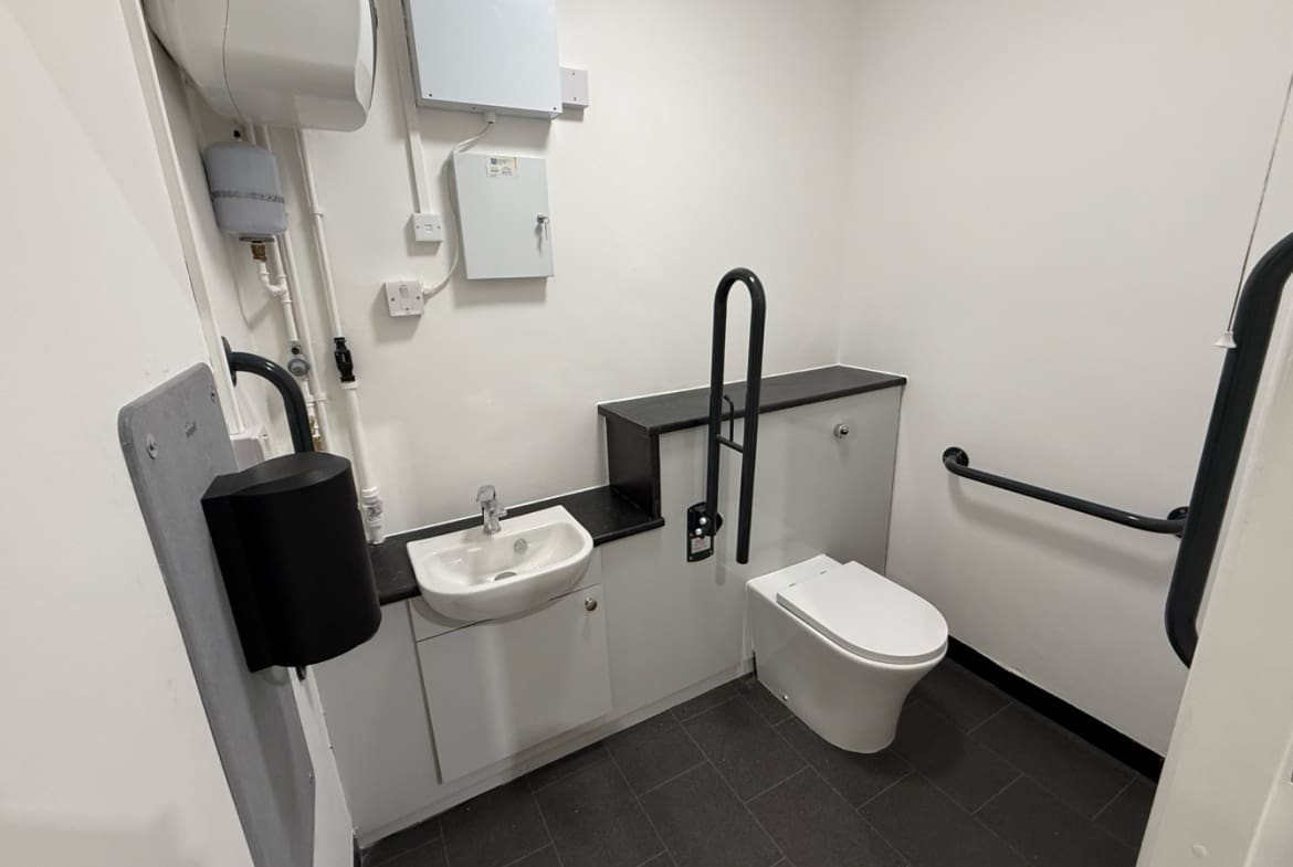 Unit 4 Riverside Bolton warehouse to rent